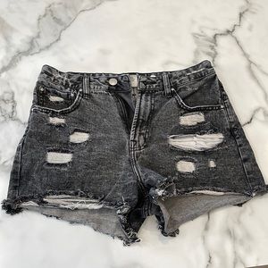 Refuge shorts